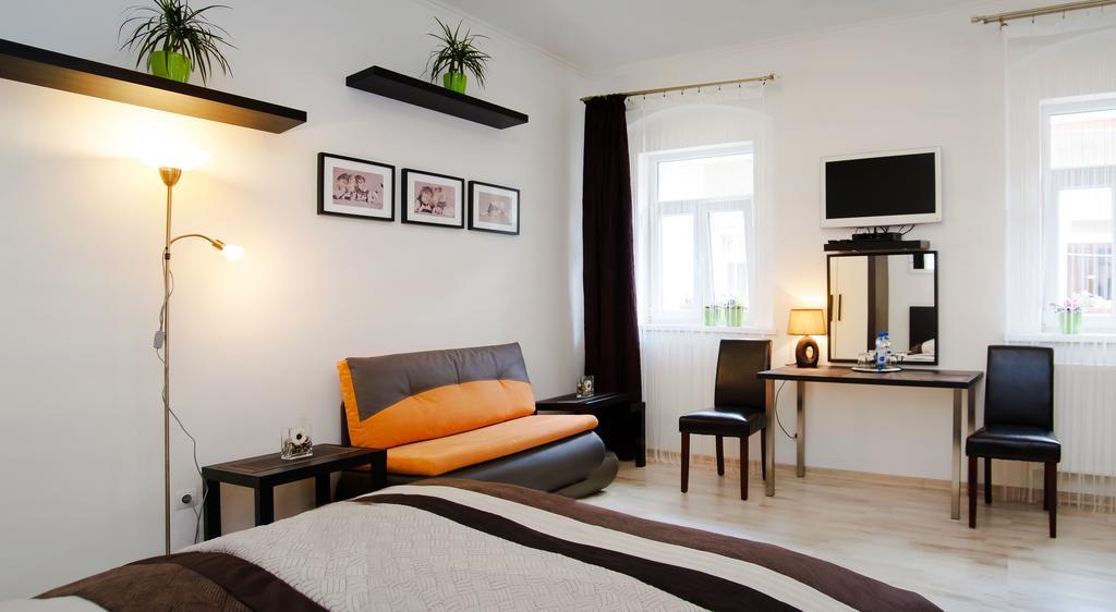 Leo Apartment Братислава Экстерьер фото