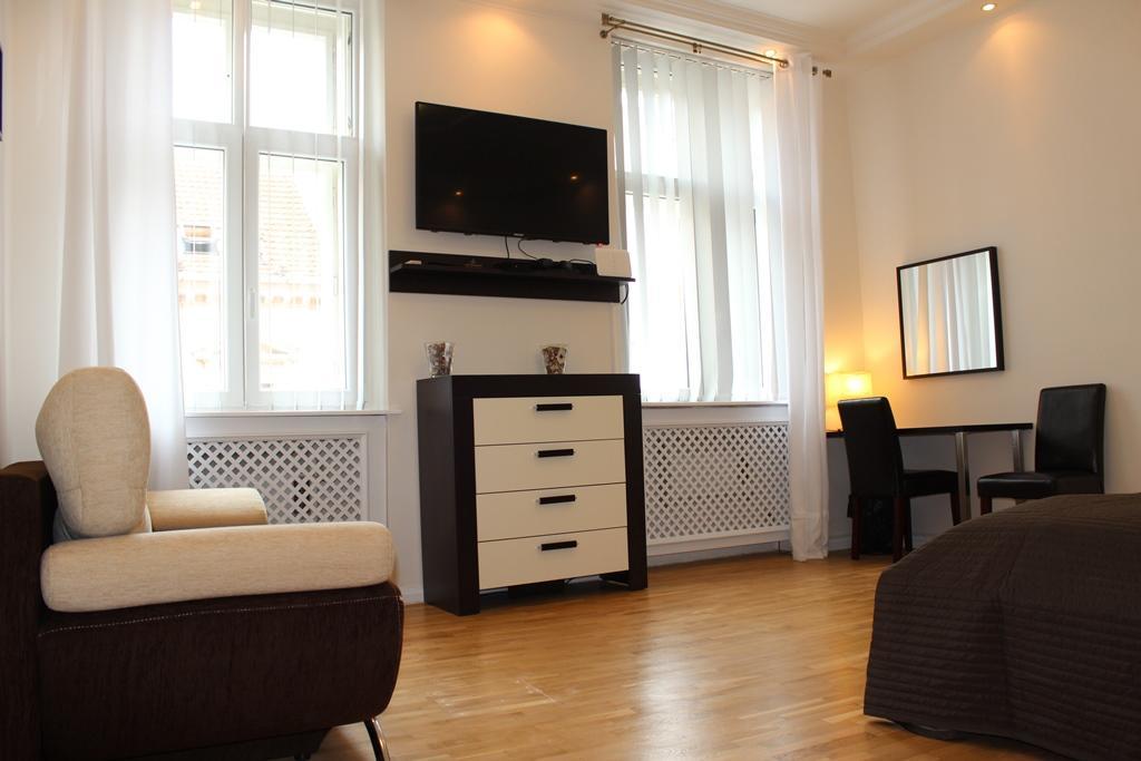 Leo Apartment Братислава Экстерьер фото
